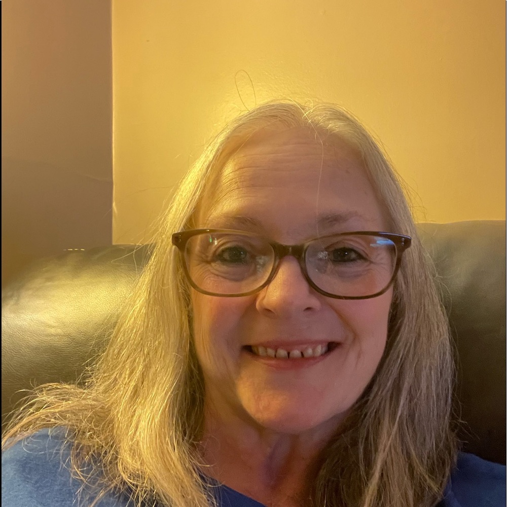 Meet your Posher, Deborah